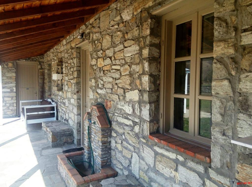 Linouria Hotell Nimfaíon Exteriör bild