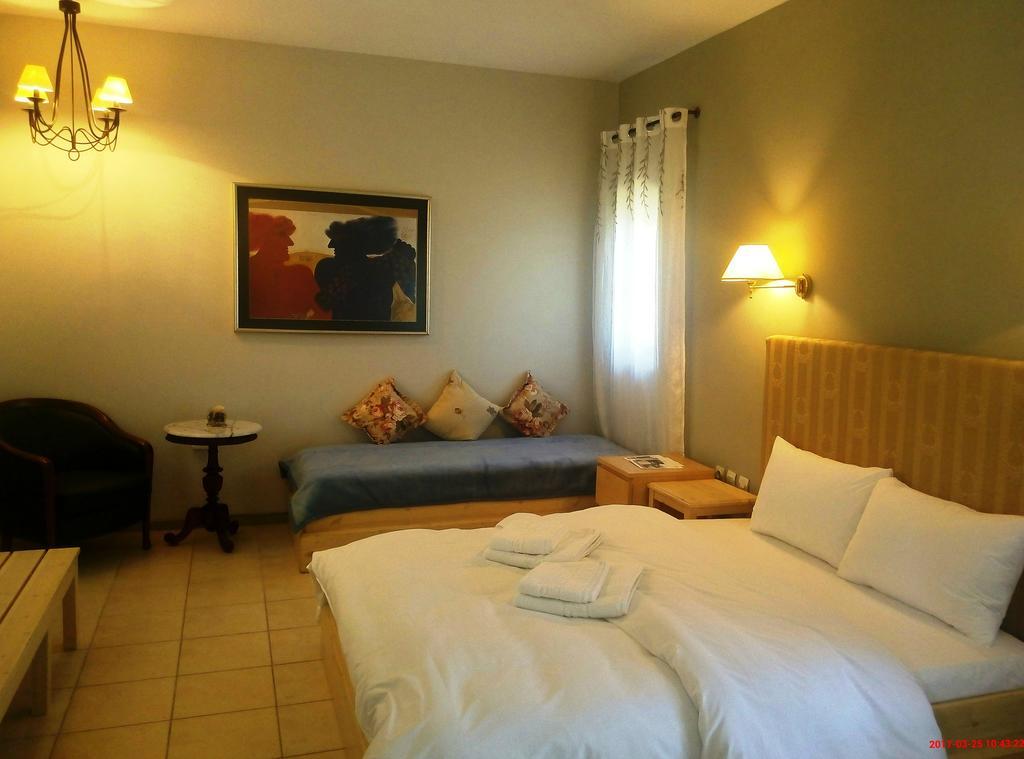 Linouria Hotell Nimfaíon Exteriör bild